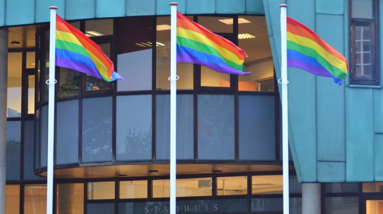 Roze Salon Zutphen moet LHBTIQ+'ers van boven de 50 met elkaar verbinden