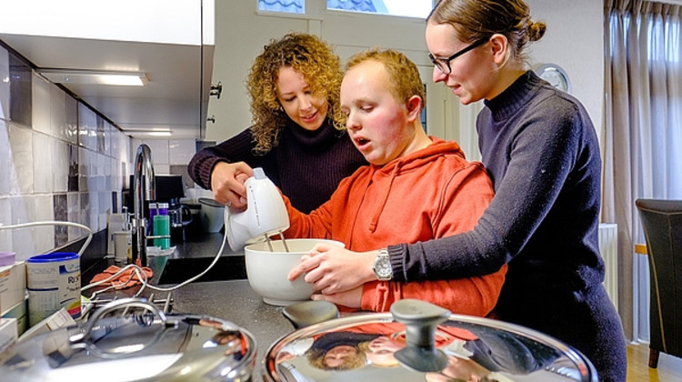 Dag van de mantelzorg, een zware maar belangrijke taak