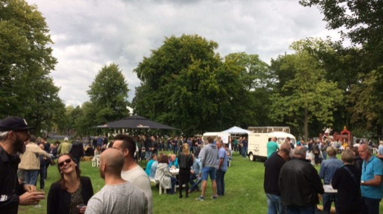 Zutphens speciaal bier festival: Bier uit glas, niet uit plastic